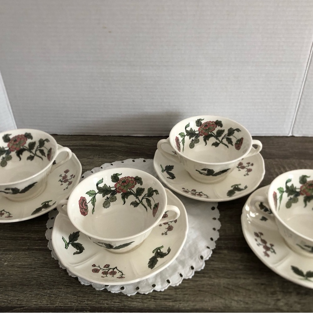 Vtg Wedgwood Mandarin Soup Cups with Saucers